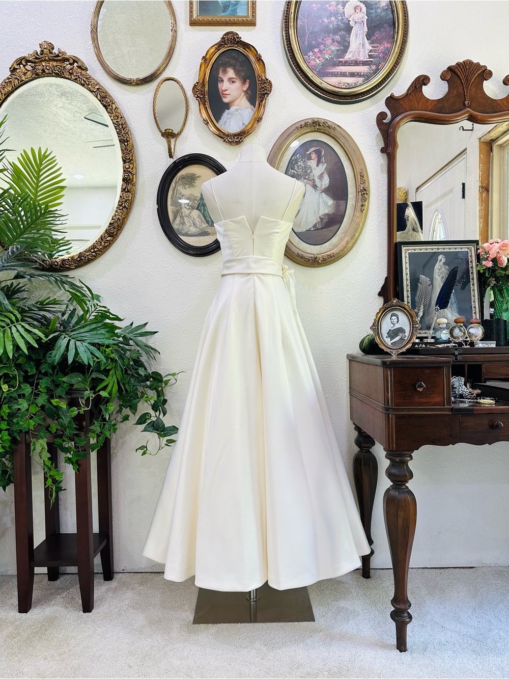Elegant Ivory Satin A-Line Dress with Sash - Picture 8 of 16